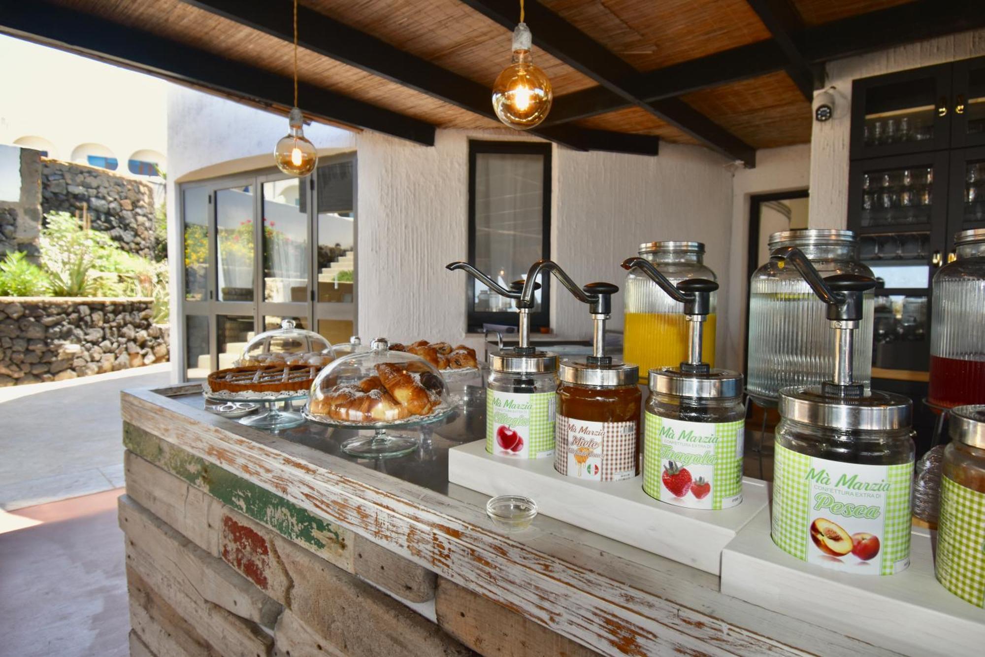 Cossyra Hotel Madonna Delle Grazie Екстер'єр фото