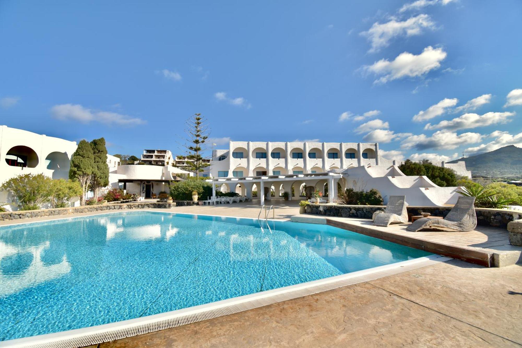 Cossyra Hotel Madonna Delle Grazie Екстер'єр фото