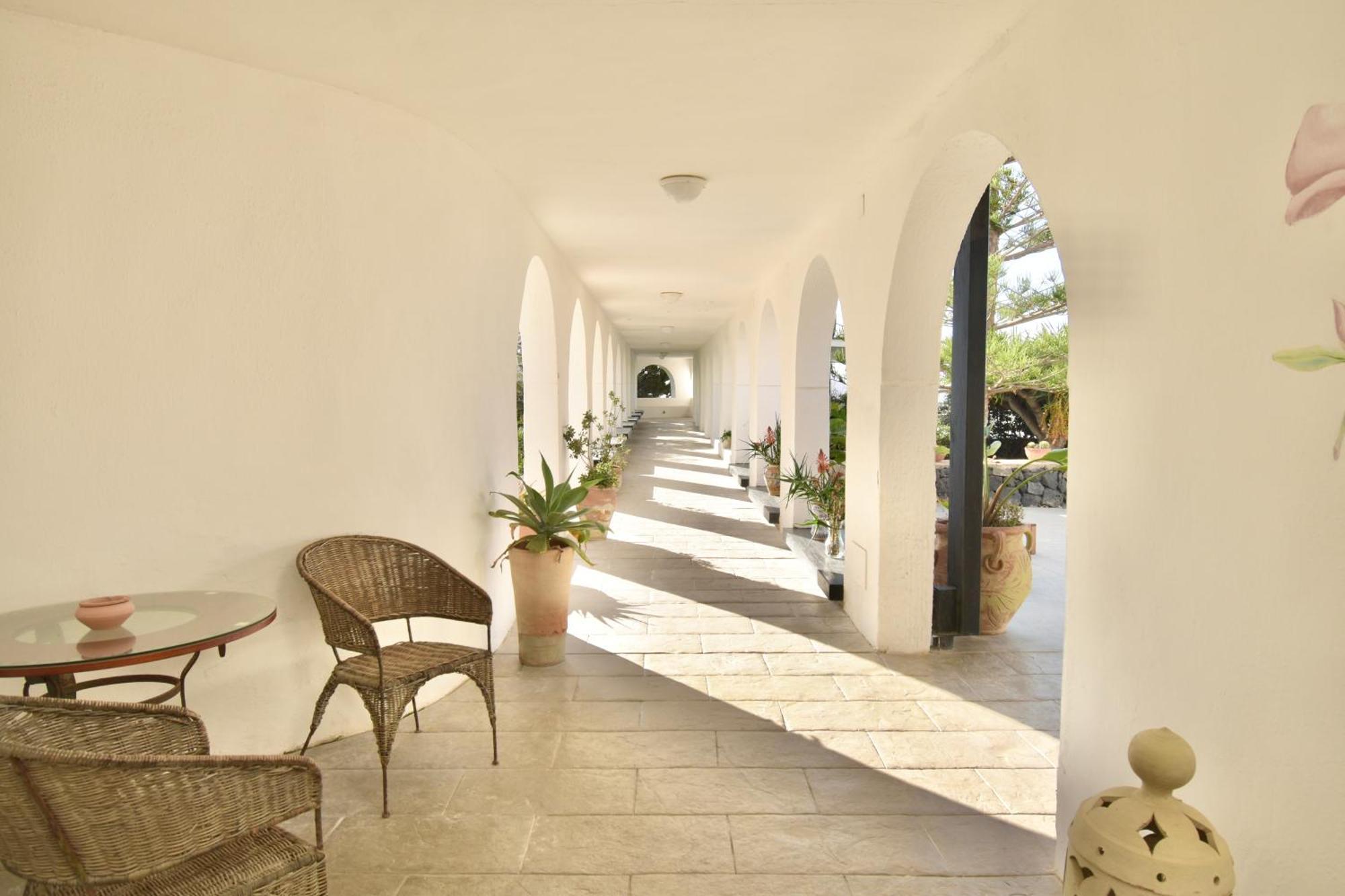 Cossyra Hotel Madonna Delle Grazie Екстер'єр фото
