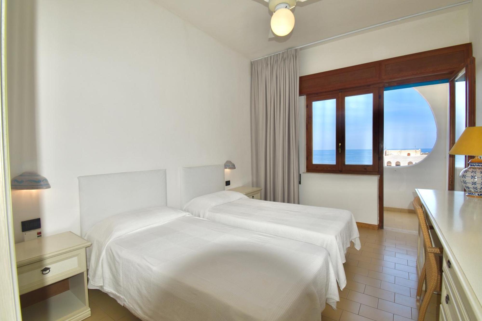 Cossyra Hotel Madonna Delle Grazie Екстер'єр фото