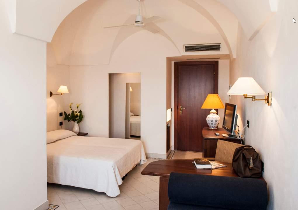 Cossyra Hotel Madonna Delle Grazie Екстер'єр фото